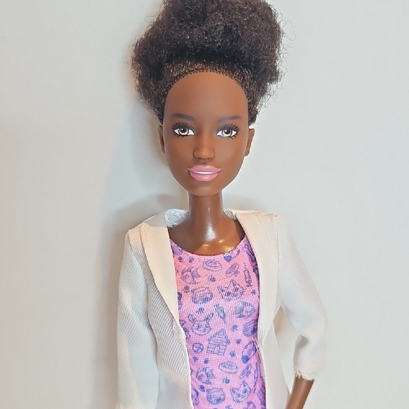 Barbie Doll Doctor - Picture 2 of 5